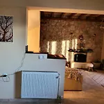 τα πέτρινα στο σκεπαστό 度假居