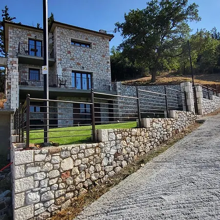 τα πέτρινα στο σκεπαστό * Калаврита