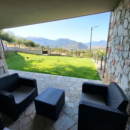 τα πέτρινα στο σκεπαστό * Kalavryta