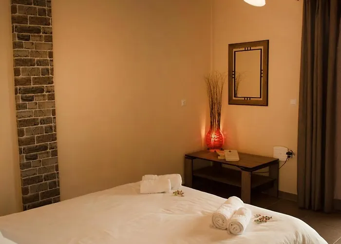 τα πέτρινα στο σκεπαστό * Калаврита